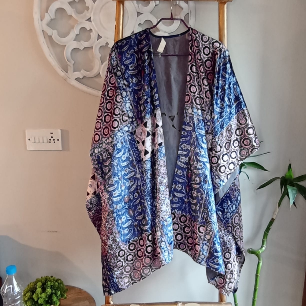 Velvet Sheer Waterfall Shrug - Picture 8 of 15